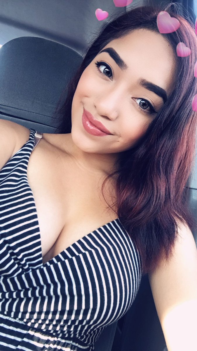 IamChabela's tweet image. A sad bitch 
add me on snap : Briannagcfan 
#Finepeoplefromtexas 
#besos