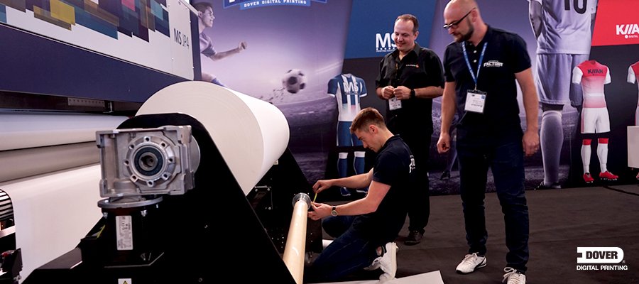 doverdigprintng's tweet photo. Any soccer fans? Don't leave without your custom made jersey! Find us Hall 2.2 C14 #Fespa #Berlin #Dover Digital Printing #soccer #Print #Textile https://t.co/w8HLQpitmv