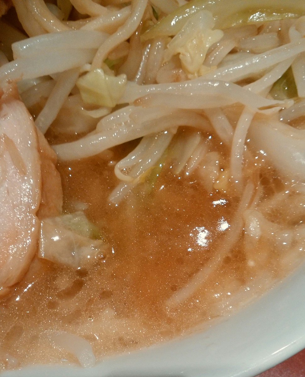 生たまご軍曹 ラーメン二郎 荻窪店 小豚 生玉子 コール そのまま ﾅｼ 豚の面積 でかい うまい 最高 心の底から豚増しにしてよかったと思える一杯となりました ラーメン二郎 二郎 荻窪