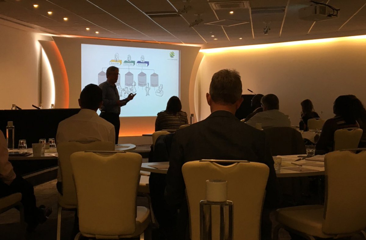 Agilesphere's tweet photo. Our CxO @jeremyrenwick on 'The Minimum Viable Organisation'. #DigitalTransformationStories #DigitalTransformationStoriesConference https://t.co/GOYHRaxNcO