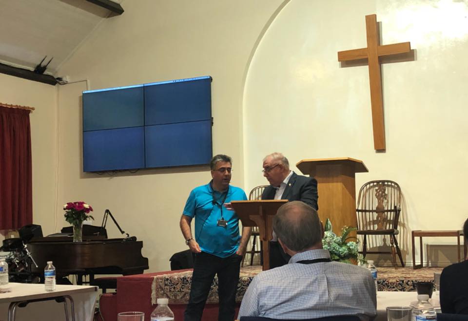 asialinkesp's tweet photo. Fue  un placer poder compartir en Londres con lideres de Irán , quienes  capacitaran a una nueva generación de lideres para crear iglesias en  Irán. 
 Estamos muy motivados por su trabajo y entrega por llevar el evangelio a todo el país de Irán. https://t.co/mXtvOzYcGf