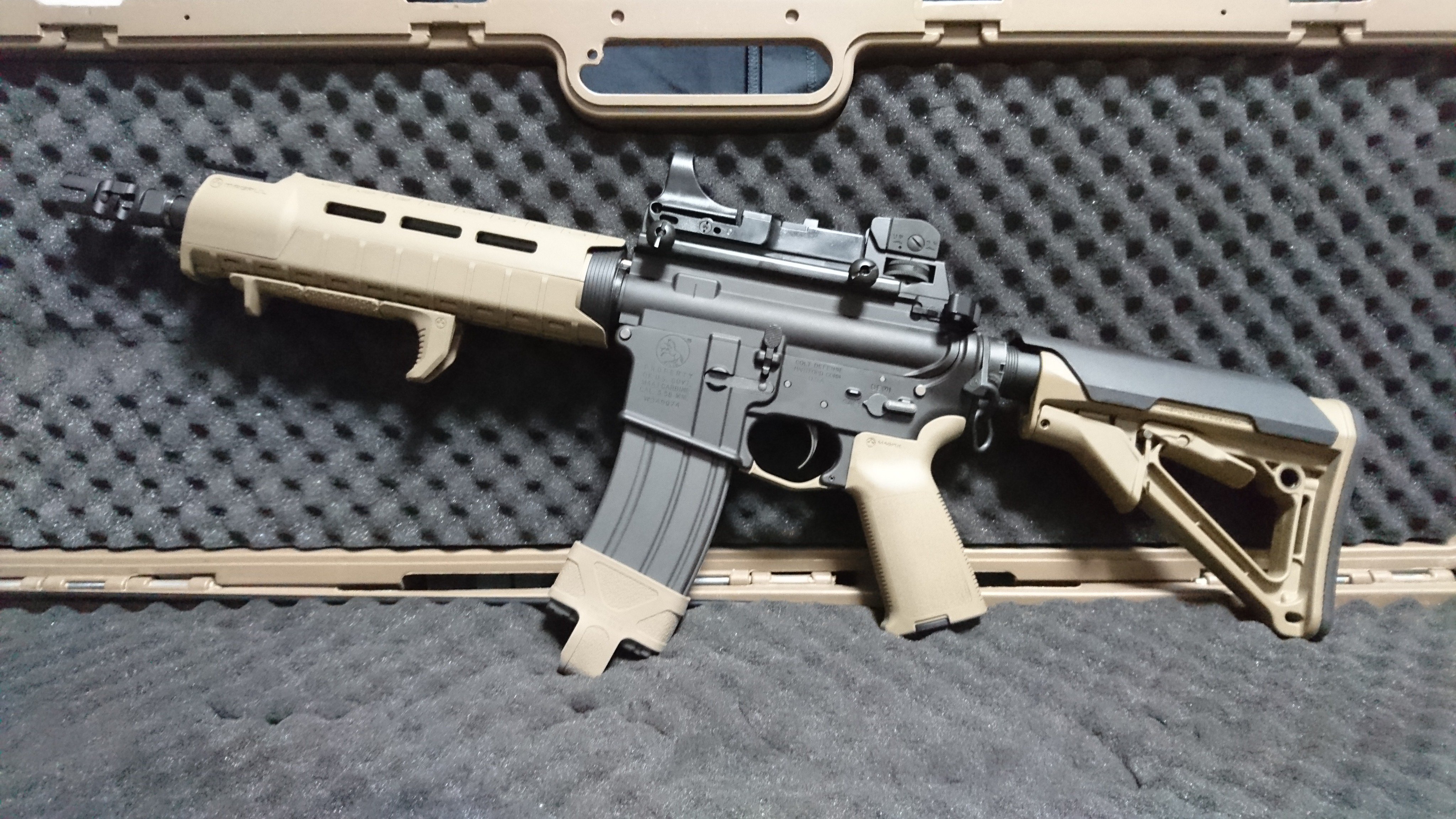 MAGPUL SL ハンドガード(未開封) マグプル MOE SL ハンドガード ミドルレングス AR15/M4