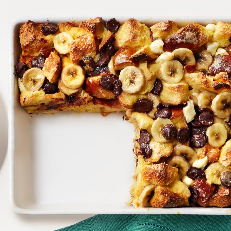 RachaelRayMag's tweet photo. Celebrate #NationalChocolateChipDay with our Banana-Chocolate Chip Strata! https://t.co/eI6N8Z9wVO https://t.co/B6dKK7vCIC