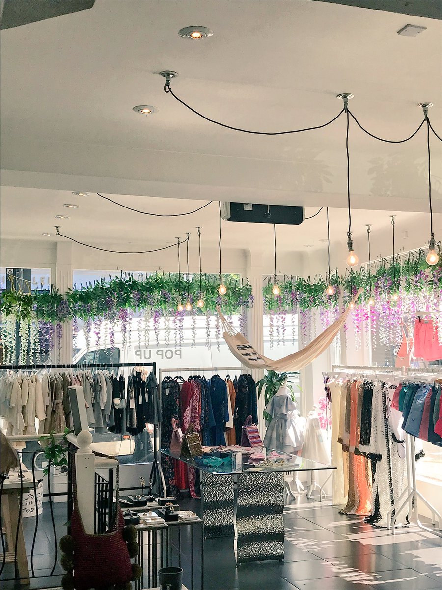 Lots of amazing designers with us ! Open until Sunday !