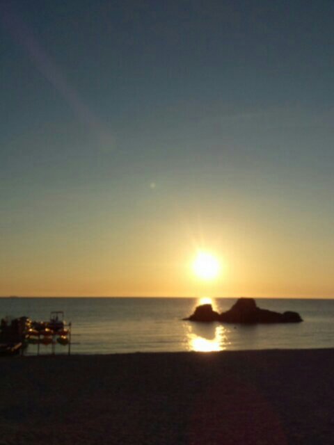 Sunset in araha beach
#okinawa #sunset #walkingwithdogs