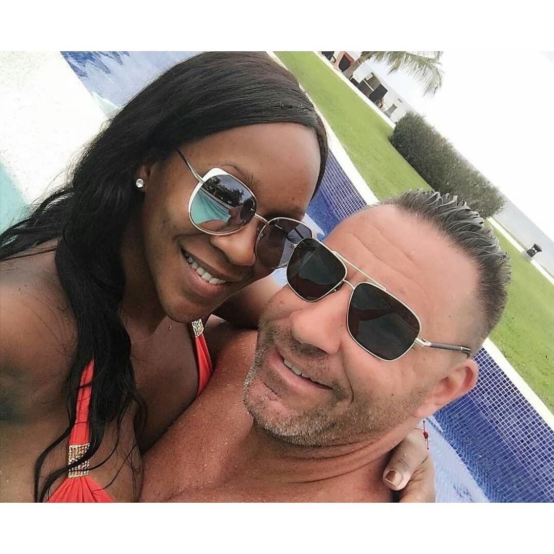 johnrob37176839's tweet photo. She is beautiful to me. My bestie.Color of my skin makes no boundaries of who i love.. if u r looking for serious relationship u can find here on my profile 
#interracialmatch #interraciallove #interracialrelationships #blackwhitedatingsite #blackwhitedating #love #hug #goals https://t.co/Biw6jh0iWq