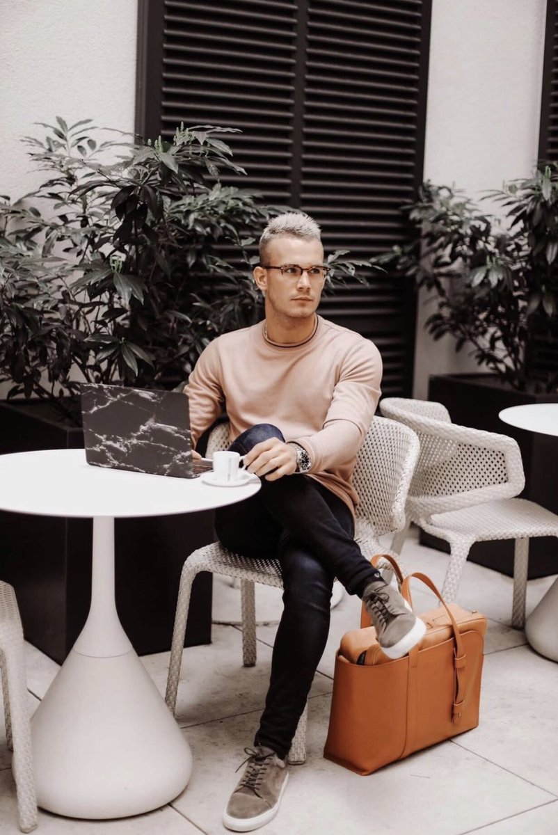 GEOFREdesign's tweet image. We love seeing @CharlieIrons style his Geofre Series One.

View the full lookbook, shot in Paris, London and beyond: geofre.com/lookbook