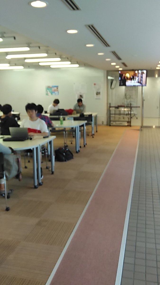 この場所でお待ちしております