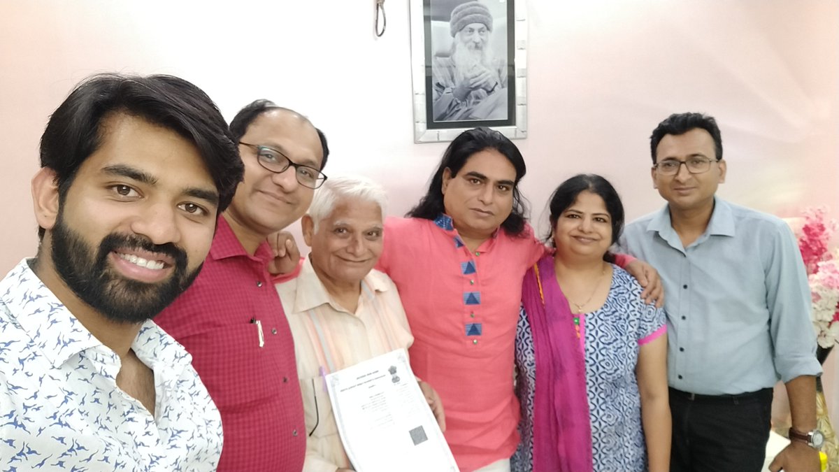 sanchnama's tweet photo. Extremely pleased to have signed @QuantoShivo for his debut book with @PepperScript . Heartfelt thanks to @shalabhmittals for propagating the collaboration. Good luck and best wishes. #QuantoShivo #PepperScript Look out for the book that will change your life. #happydeepavali https://t.co/L9OvadzF5i