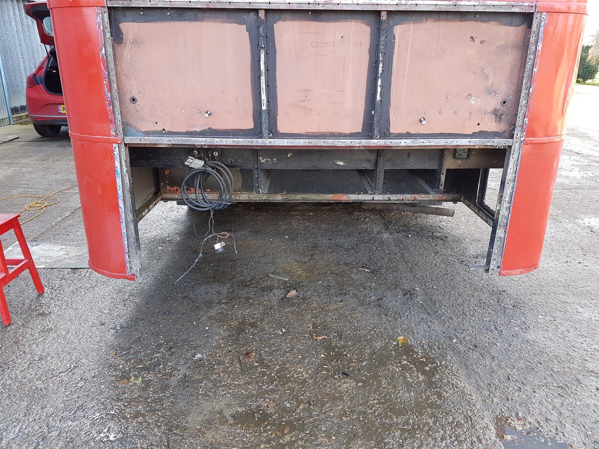 Japanorbust's tweet photo. @DonaldAG Not the only bus to have a rear end shunt lately though seems I got of lightly compared to you with my RMF! Only a few panels to replace! https://t.co/gIOEDyRZtt