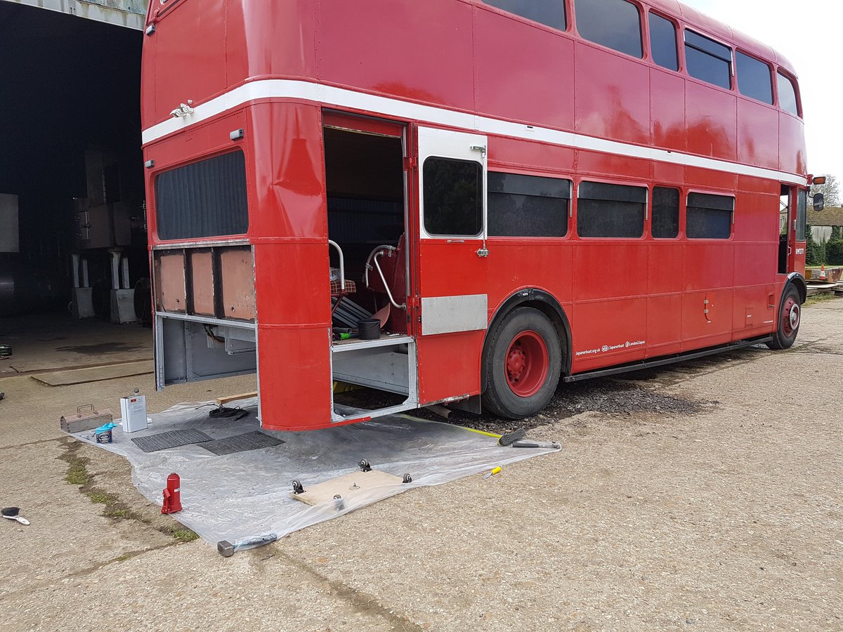 Japanorbust's tweet photo. @DonaldAG Not the only bus to have a rear end shunt lately though seems I got of lightly compared to you with my RMF! Only a few panels to replace! https://t.co/gIOEDyRZtt