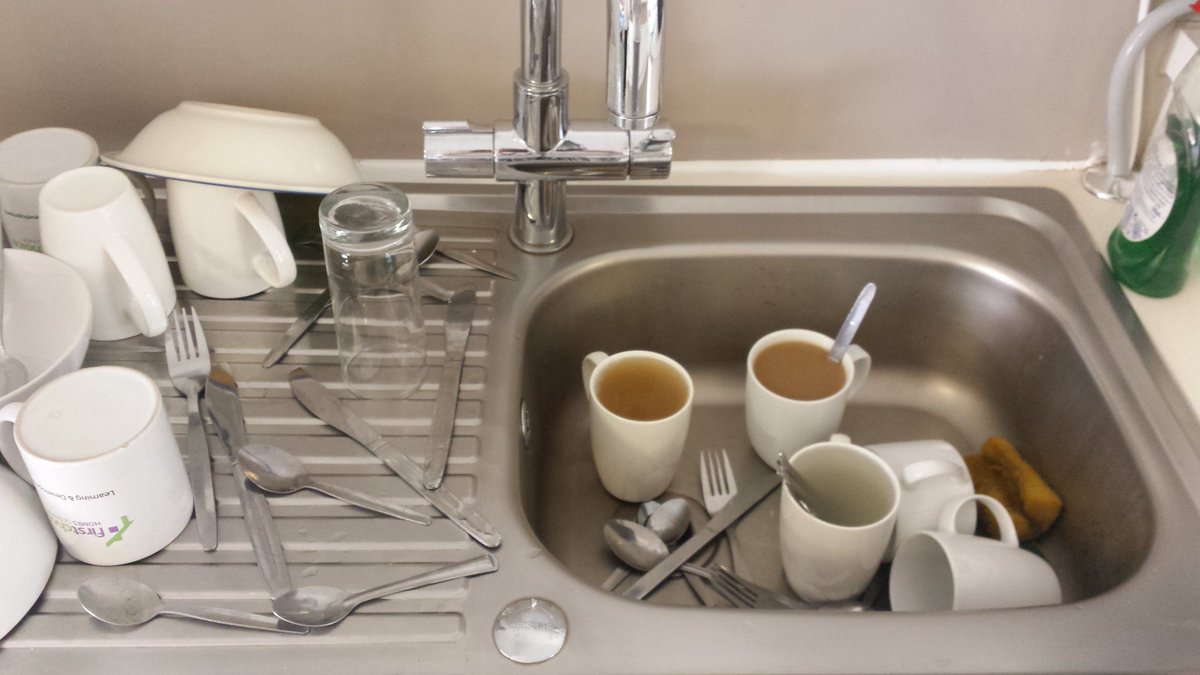 Angry Helen, have one days leave and come back to this, I Will find you! Have a lovely day everyone! <a href="/FirstForFCHO/">First Choice Homes Oldham</a> <a href="/FCHONeighbourhd/">FCHO Neighbourhoods</a>