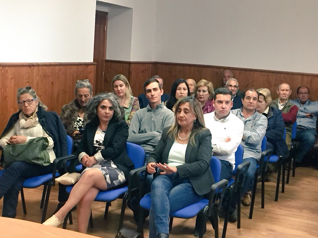 PPopularCC's tweet photo. El Presidente Provincial del PP de Cáceres, Laureano León, preside la reunión de los Populares en la Comarca de Montánchez. ¡Seguimos trabajando por la provincia de Cáceres! https://t.co/b1tm63qIPZ
