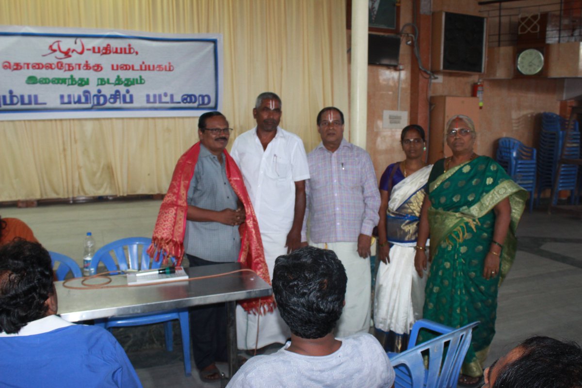 nizhalarasu's tweet photo. நிழல் -பதியம் ,தொலைநோக்கு படைப்பகம் இணைந்து நடத்திய 51-வது குறும்படபயிற்சிப்பட்டறை ,மதுரையில் வெற்றிகரமானமுறையில் நடந்து முடிந்தது. https://t.co/58xApepRgN