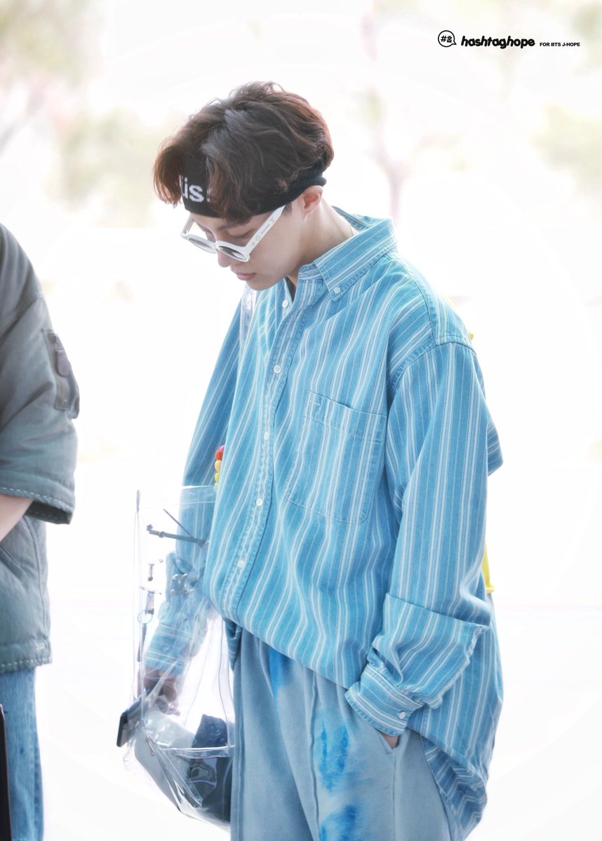 Hashtag_218's tweet photo. 180514 인천 출국
MY VOTE
#정호석 #제이홉 #JHOPE #iVoteBTSBBMAs 
@BTS_twt https://t.co/K0Vk6762Xh
