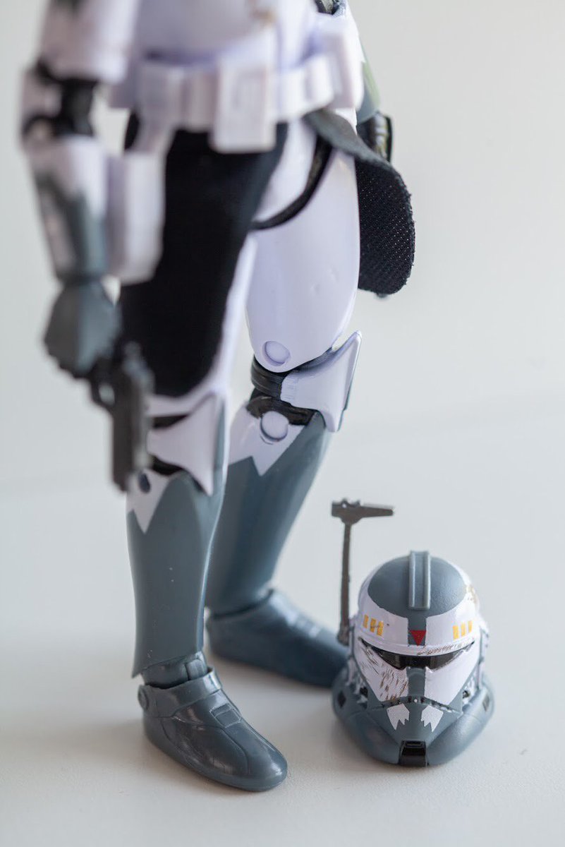 toy_calamari's tweet photo. #CC3636
#starwars #blackseries https://t.co/IisOAng3BR