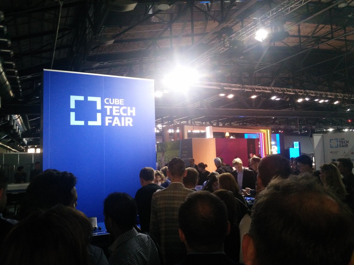 institute_irnas's tweet image. Our team is at #CUBETechFair - presenting @KoruzaFSO #5G Networking solution and #tech #development and #prototyping services we offer for #startups - irnas.eu. 🚀 @CUBEConnects