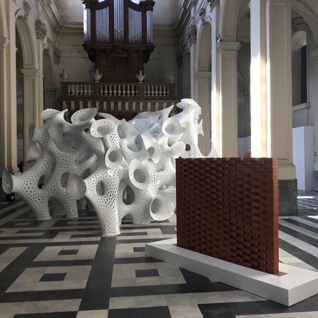 [PRESSE / HORS LES MURS]
« Les « Architectures liquides » venues des collections du Frac Centre-Val de Loire révolutionnent de l’intérieur d’une nef d’église notre vision d’une discipline. «
► toutelaculture.com/arts/deuxieme-… #teamarchi