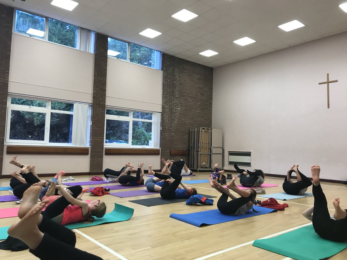 WokingTownGG's tweet photo. It’s exam week, take some time out to relax, 8th Woking Guides had a yoga session to help this week! #exams #ThisGirlCan #relax @GGSurreyWest @Guiding_LaSER @GGWokingEast @Girlguiding https://t.co/zZzv2bc3yA