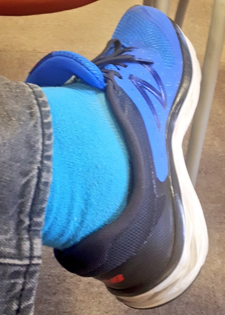 TrendyCorap's tweet image. #socksofday #gününçorabı #Blue #calze #chaussette #socksitme #socksofTuesday #SalıÇorabı @NewBalanceTR