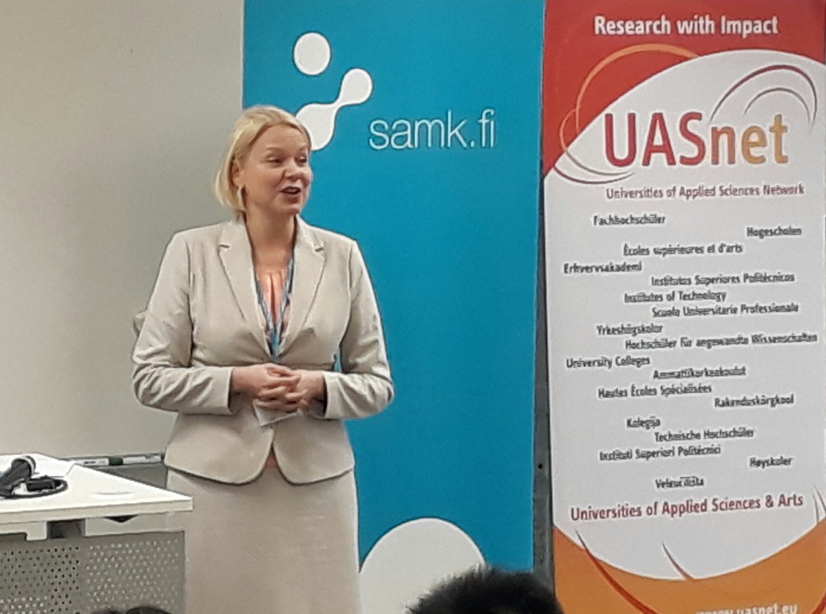 Arene_ry's tweet photo. .@EssiRyy from @HAMK_UAS How teaching & learning will change in 20 years - #Reactivity to #Proactivity #uasnet @SatakunnanAMK #globalisation #development #Education #teaching #learning #21stcenturyskills #proactivebuilders #future #problemsolving #personaliseddata #digitalisation https://t.co/gDZeMF7rH2