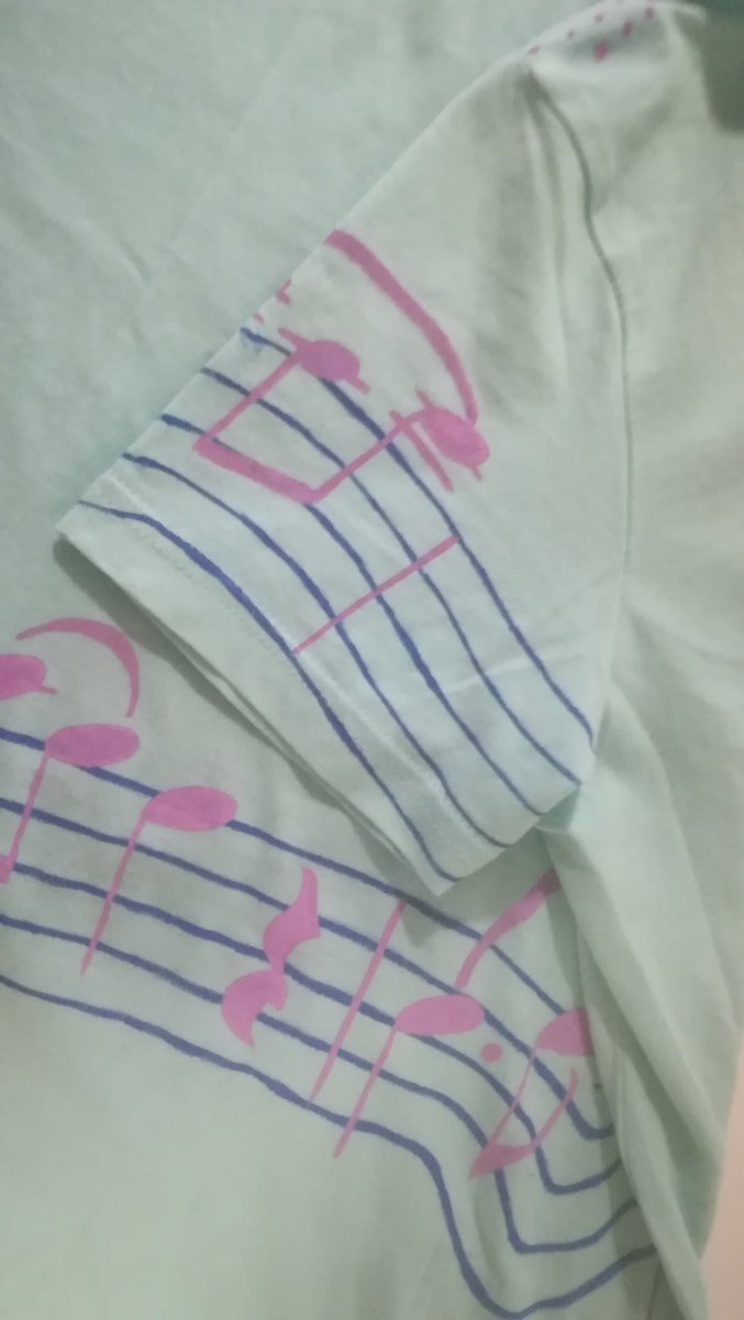Ele24303221's tweet photo. #musica #clarinete #adagio #mozart #camisetaspersonalizadas #music #clarinet #handamade #tshirt #pintadoaman #enxebrada https://t.co/OrQENTzl9D