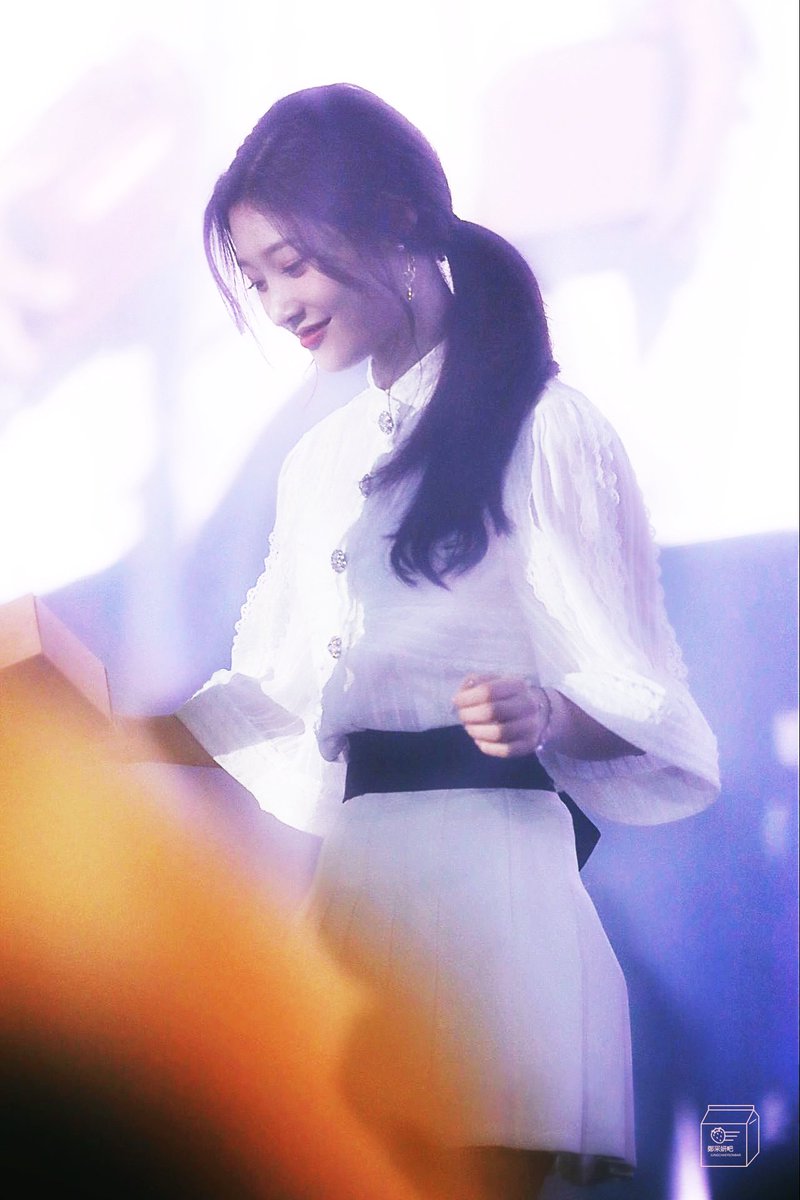 JChaeyeon_Bar's tweet photo. 180512 드림콘서트 
#정채연 #채연 #Chaeyeon（@dia_official ） https://t.co/aXpg9FK1s3