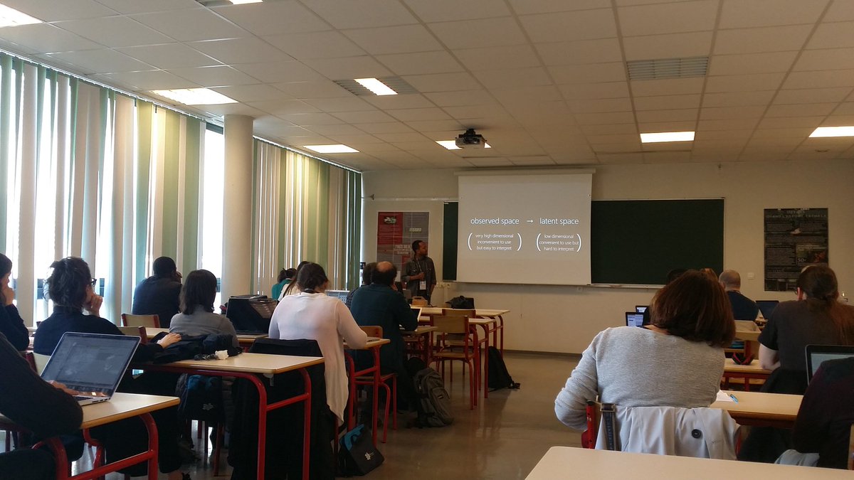 VincentClaveau's tweet photo. Bcp de monde aussi à l'atelier RI sémantique #RISE_CT2018 pour écouter le talk invité de Bhaskar Mitra. https://t.co/4N2LrJjdhd