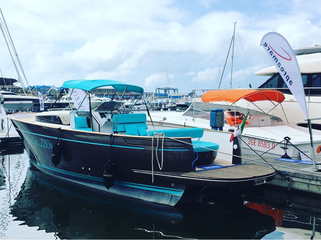 In Viareggio the second edition of <a href="/VersiliaYacht/">Versilia Yachting Rendez-vous</a> has arrived... and with her our #Gozzo!
🛥️🌊