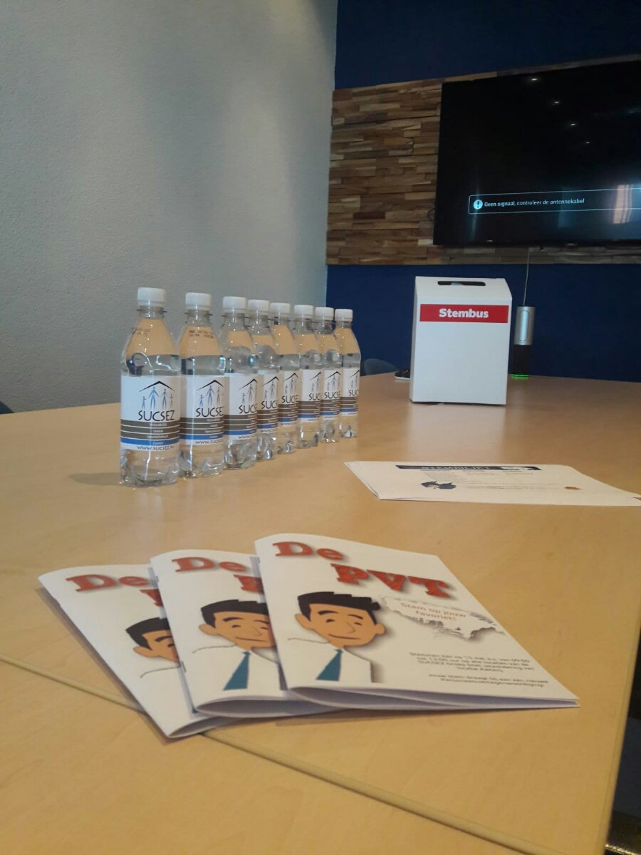 SUCSEZBV's tweet photo. Vanochtend mochten de medewerkers van SUCSEZ naar de stembus. De #verkiezing voor de toekomstige Personeelsvertegenwoordiging stond namelijk op het programma. https://t.co/tLGIseLFhc