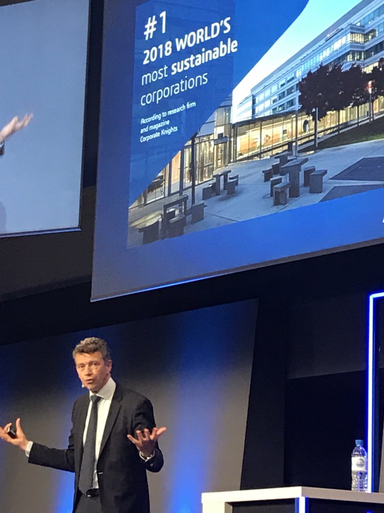 3dsAerospace's tweet photo. .@Dassault3DS ranked #1 most sustainable company in 2018 https://t.co/eeLF13iagT