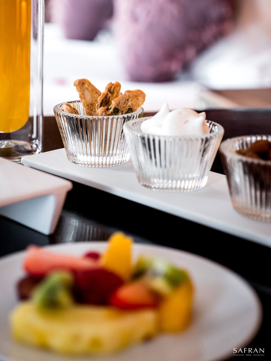 Safran_Paris's tweet photo. Offer a privileged welcome to your customers with our Amenities collection! 

Kasbah Tamadot - @VirginLimitedEd

#SafranParis #hotel #luxuryhotel #luxurylifestyle  #welcome #room  #resort #vacation #elegant #style #nice #colors  #luxurylife #tableware #instadaily https://t.co/0yzc6fskfP
