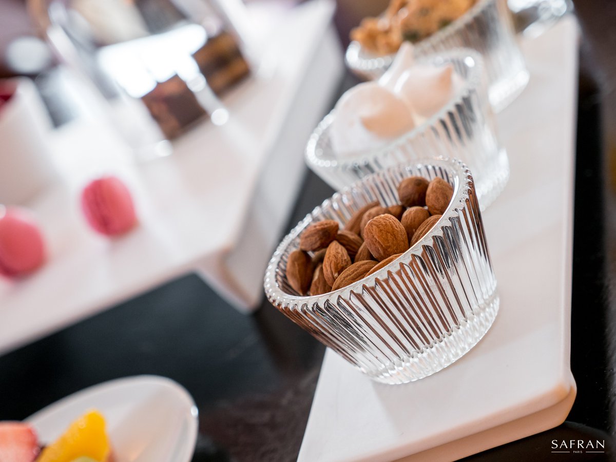 Safran_Paris's tweet photo. Offer a privileged welcome to your customers with our Amenities collection! 

Kasbah Tamadot - @VirginLimitedEd

#SafranParis #hotel #luxuryhotel #luxurylifestyle  #welcome #room  #resort #vacation #elegant #style #nice #colors  #luxurylife #tableware #instadaily https://t.co/0yzc6fskfP