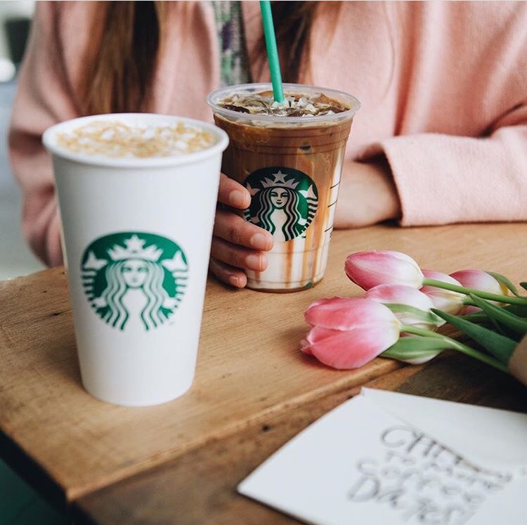 Whether you like it hot or cold come in and enjoy a #CaramelMacchiato ☕️ were open until 9pm tonight! #starbucks #hedgeend <a href="/Hedge_End_News/">Hedge End News</a> #WeLoveMakingCoffee