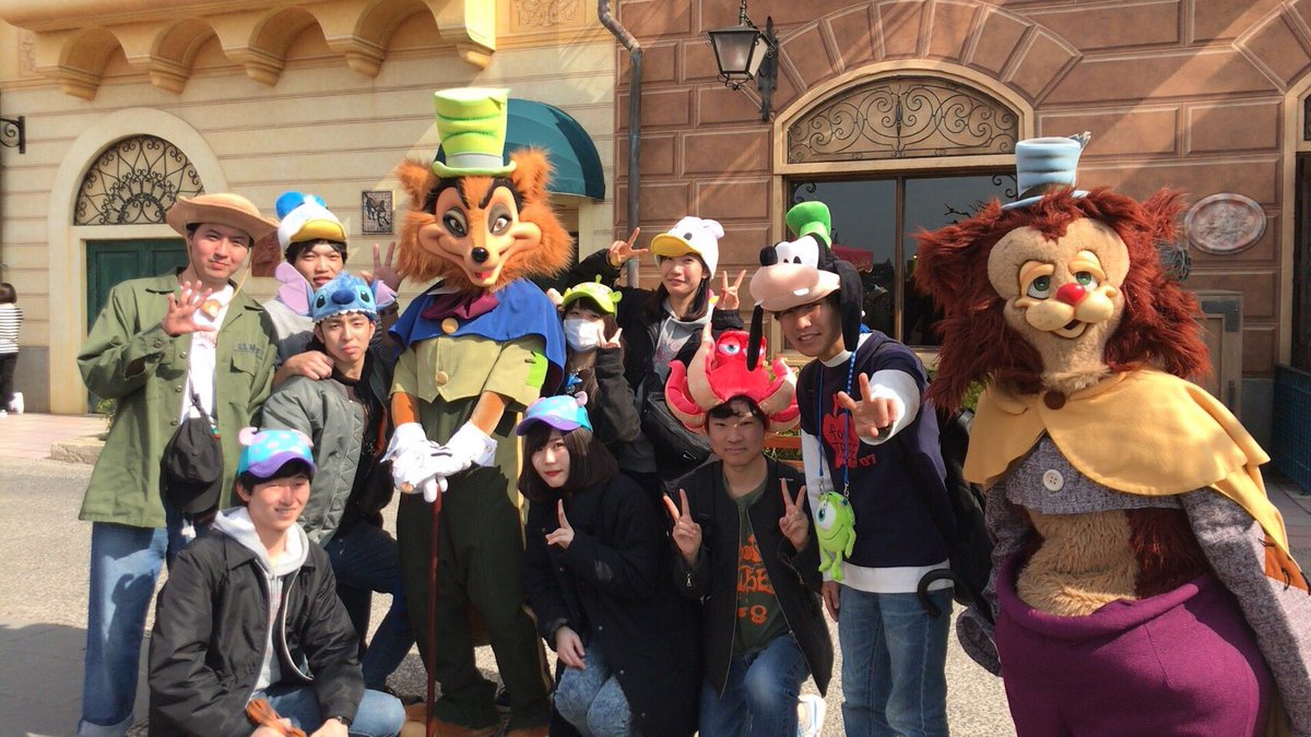 tribe10th's tweet photo. 今週の日曜日20日はなんとなんとディズニーランドだぁぁぁ🏰！！わーいわーい🍣🍝🍔🥓🥙🍕
foolTRIBEの課外活動1発目です！！
ディズニーいきたーーい！
みんなでわちゃわちゃしたーーい！！
って人は是非是非参加してください(*˙ᵕ˙ *)❤️まってます！ https://t.co/CmUfI4R3uS
