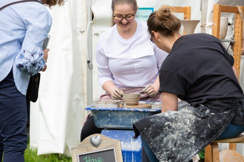 SallyCranePhoto's tweet image. Good for the Soul @HandmadeFair @RagleyHall 

buff.ly/2rJ52EV

@TamsinFrancesca @sewmesomething @ClaireHenleyArt @ClaireBrierley @jinneyringcraft @artcuts @MollieMakes @TOFT_uk