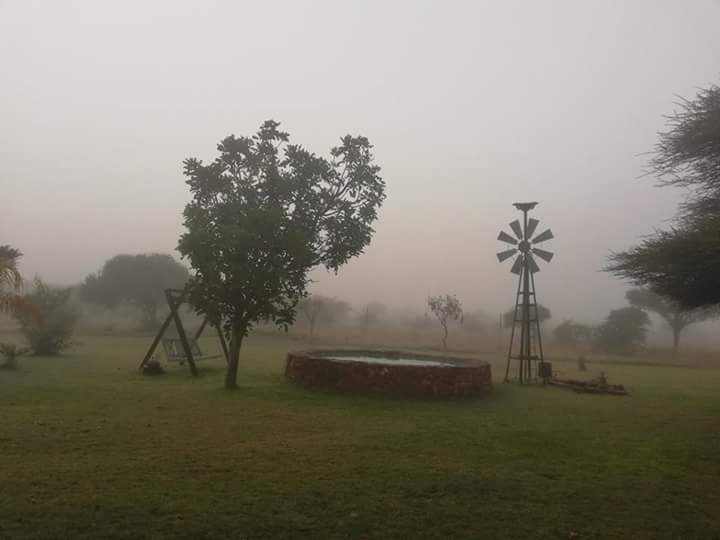 ReenvalSA's tweet image. #Ellisras vanoggend toe van die mis Foto Leani Maherry @SAWeatherServic @maroelamedia @venter_annette @TshwaneWeather @debeer_anika @AfricaWeather_ @RekordNewspaper @JoelGuy_ @TheCitizen_News @zarsg