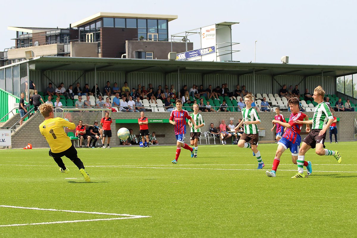 On Saturday July 7th the 4th <a href="/u14tt/">EDEL Grass U14-Talent Tournament</a> will take place. We are happy that we can support the tournament once again and so stimulate young talent.
Read the article on our website: edelgrass.com/4e-editie-edel…

#edel #grass #u14 #talent #tournament #youth #league #young #talent #genemuiden