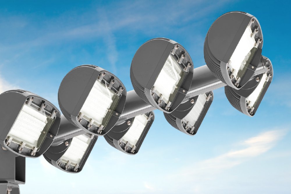 AAA_LUX's tweet photo. “Things move forward in a staggering tempo”, CEO Erik Swennen says with a sense of understatement.

Read the full interview about the introduction of the 6th generation AAA-LUX LED luminaires, and how to get and hold a lead position in top sports. 

https://t.co/2YYseypFGo https://t.co/oM41ws2Xw2
