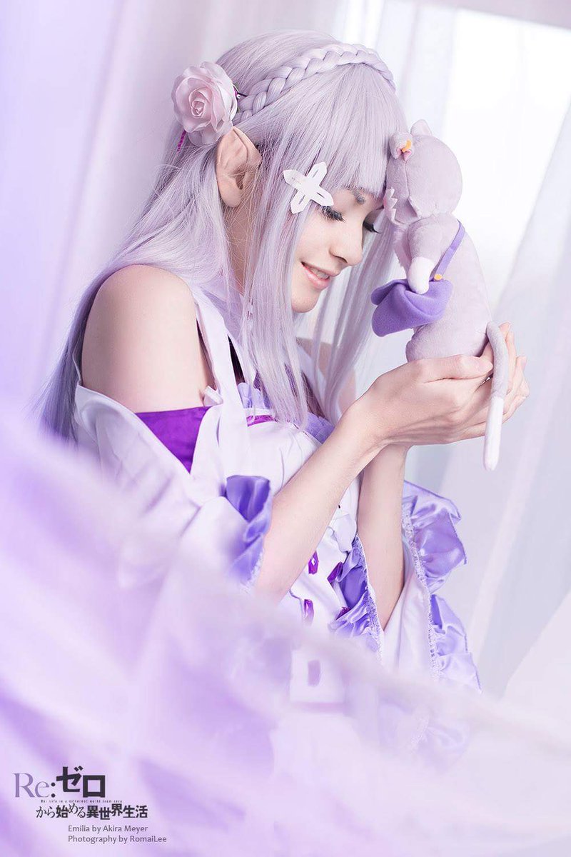 romailee's tweet photo. I always forget to post my photos here 😅 
Cos by Akira 
📸 by me 

#rezero #emilia https://t.co/40WpBtL9bj