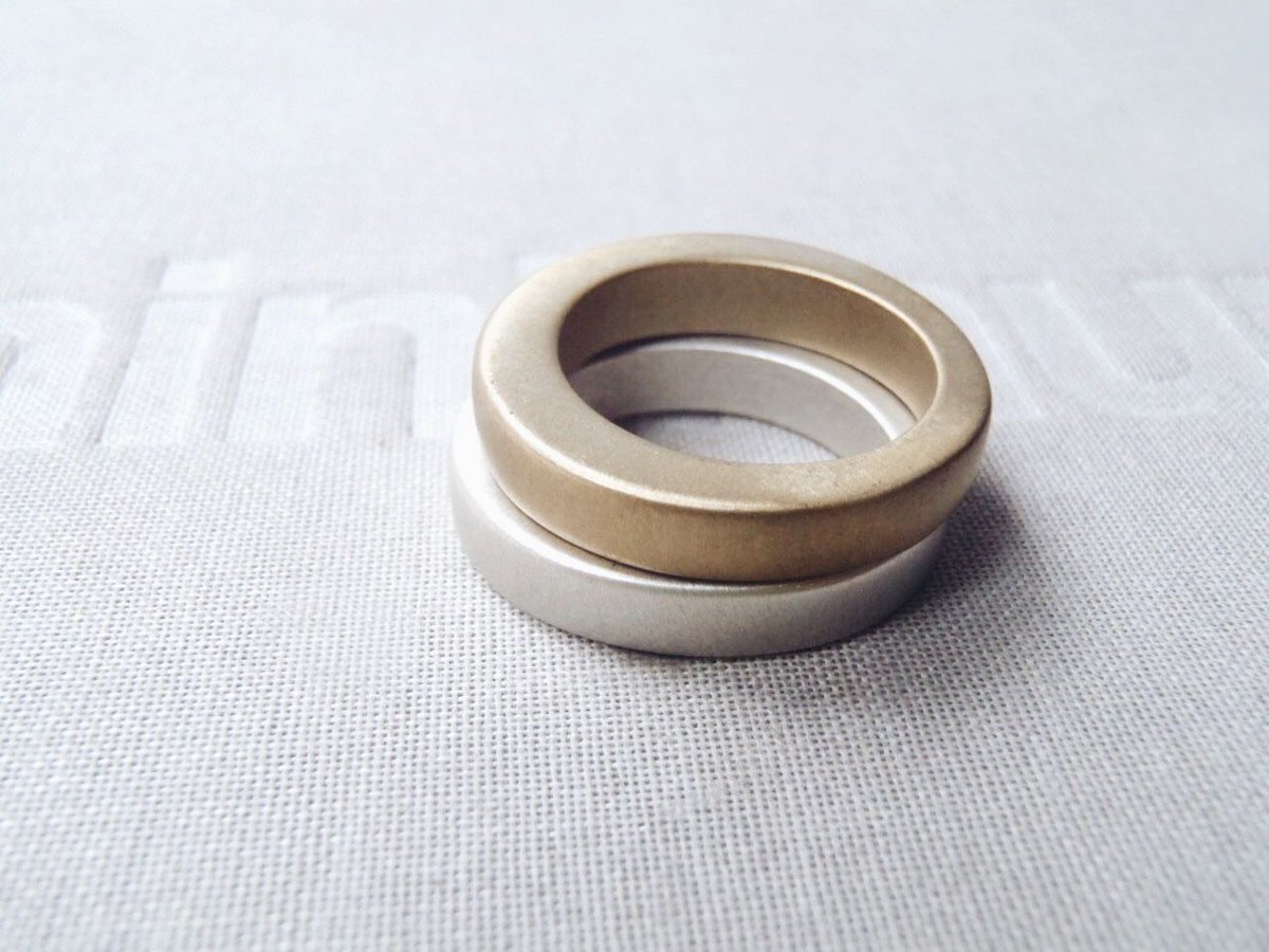 dikua_jewelry's tweet photo. Set of two round thick solid metal mix rings! @dscvrd https://t.co/HOueV42lqc #designjewelry #designfashion #slowfashion #modernrings #shophandmade #designrings #minimalerringe #stackingrings #handmadewithlove #fairtrade #smallbusiness https://t.co/kddRqmV790