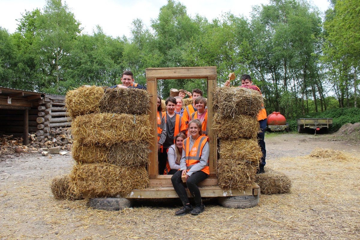 OpSawdust's tweet photo. A big thank you to #TheEnvironmentNow for funding our Inspirational Event at @hillholtwood on Friday. Local schools came and learnt about our #cradletocradle product cycle and living sustainably @natyouthagency @OBrightFuture @GoThinkBig #operationsawdust https://t.co/9nFsRcVelD