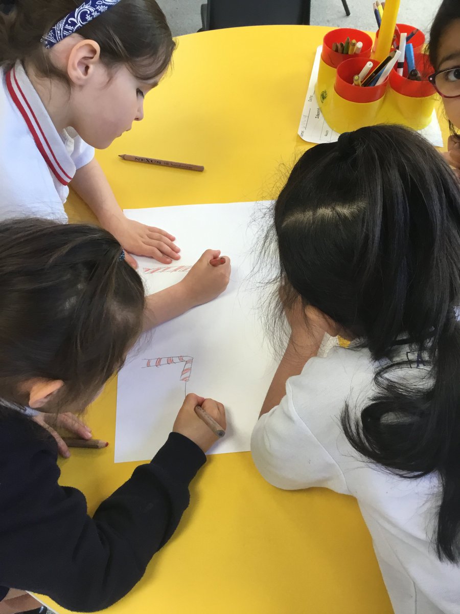 CroydonHighJnrs's tweet image. Reception are thinking of how we could stop using plastic straws. #technologyweek