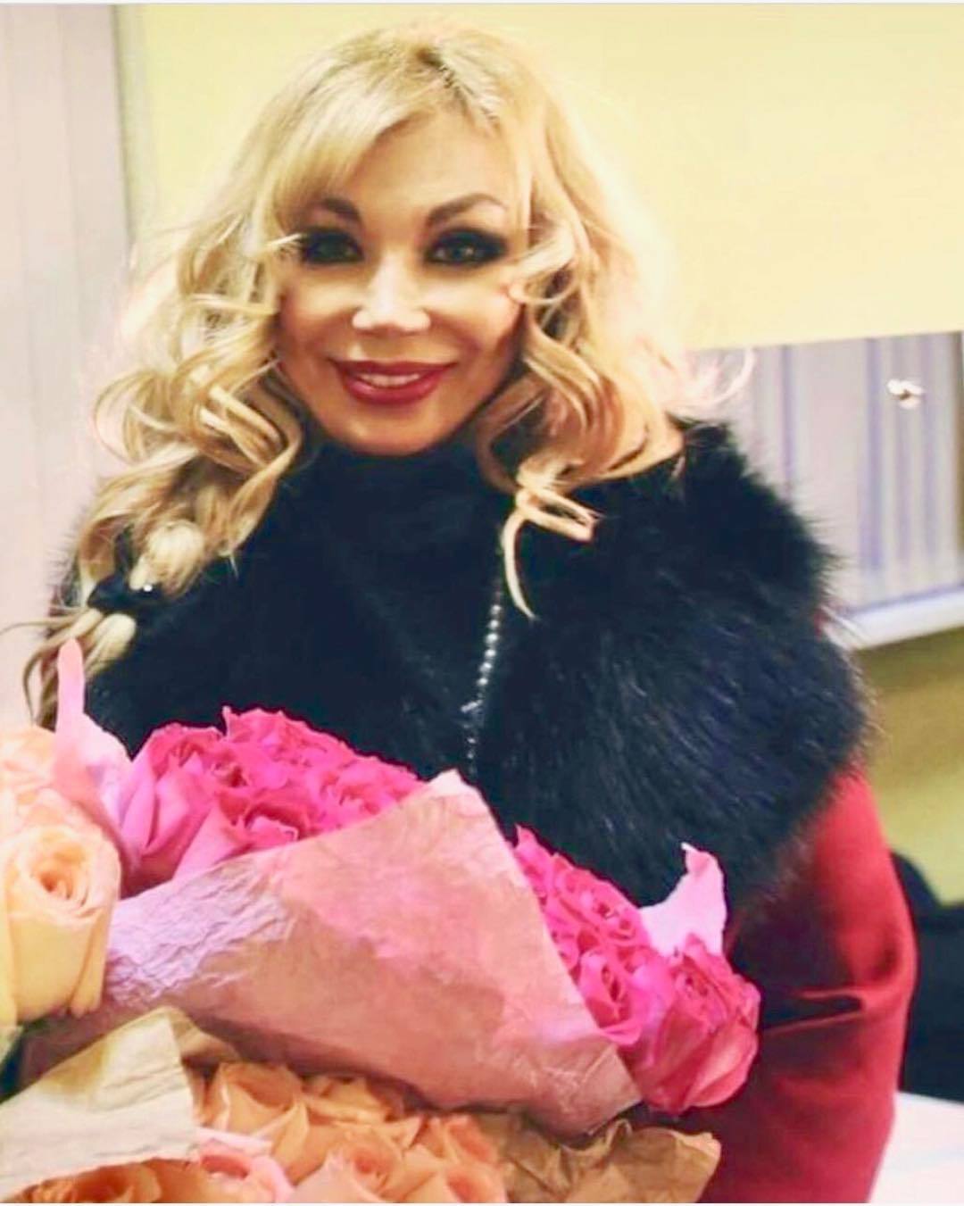 Маша Распутина в мехах на мехах