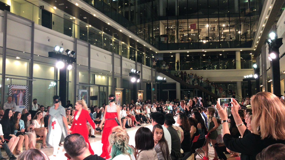 CagnardMarc's tweet photo. Congrats #EsmodDubaï the international french fashion Institute for this wonderful and #CréativeFashionShow. #InfoBF https://t.co/thDFvnpCL7