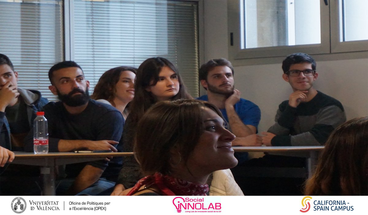 UVempren_'s tweet photo. ¡Ánimo chic@s!💪 Hoy es el día de la exposición de los proyectos de innovación ante los miembros de la Comisión de Evaluación  ✍️👩‍🏫 
¡Suerte! 🤞  #EvaluaciónFinal  #ValoraciónProyectos https://t.co/GNatvYbofv