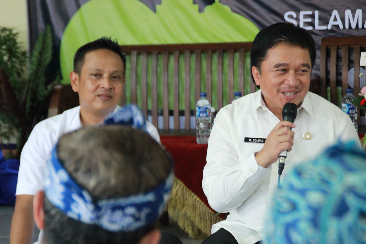 KecBojongloakal's tweet photo. Kunjungan Bapak PJS WALI KOTA BANDUNG DR. Muhamad Solihin Sekaligus Munggahan Menyambut Bulan Suci Ramadhan di Kantor @KecBojongloakal 
@ekataofik @willyudia @Kpurbani @AntonSugiana @pembdg @HumasBdg https://t.co/heyBZiYj4C