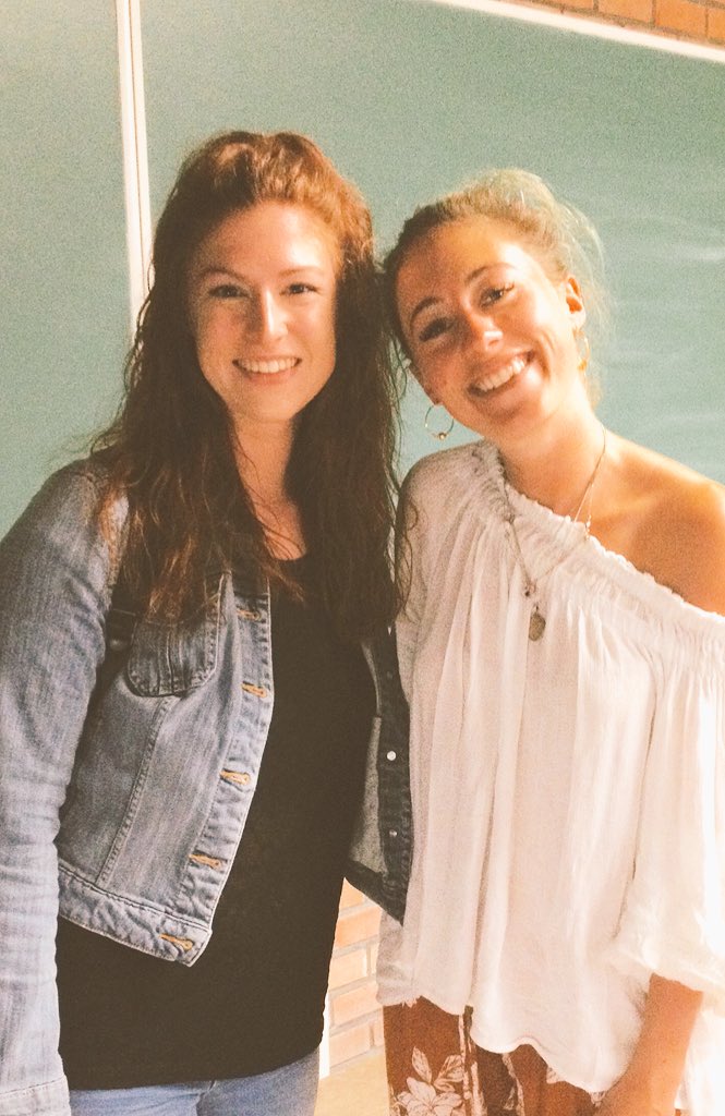 WSchotte's tweet photo. Personnalité de feu, enthousiaste, polyvalente, dynamique, persévérante, radieuse, ... En bref une personne vraiment admirable ! Merci @lucievd pour cette super conférence (malgré la chaleur, on a passé un super moment ☺️) #TroisièmeConférence #ISFSCLab https://t.co/0nIKIvYTE2