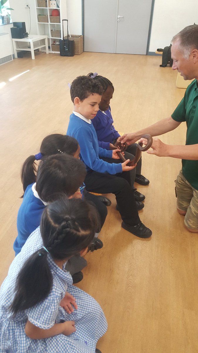 Hazel@Foxfield tweet media