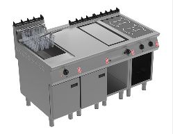 Food demand high but kitchen space tight? There's no need to compromise on performance... 
Focus on...Equipment for Small Kitchens bit.ly/2BymjF3
